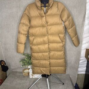 Amazon Essentials Women’s Puffer Coat Small Long Winter Jacket Beige NEW